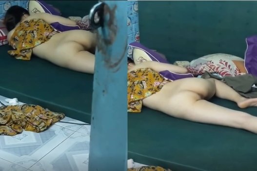 Откажитесь от соседской девушки с душем, не надевая рубашку